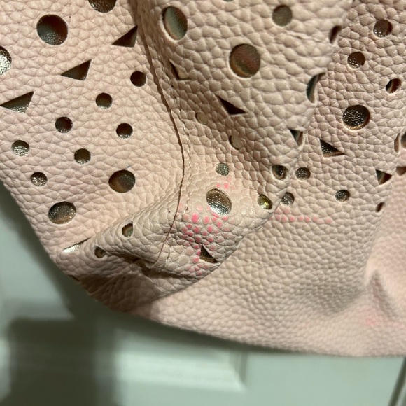 Bath & Body Works Blush Pink and Gold Large Tote. Zipper. Damage. See pictures. - Picture 4 of 9